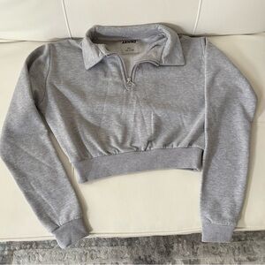 Gray Teen’s Zip-Up Cropped Sweatshirt